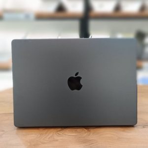 مک بوک پرو m3 Pro 18/512 2023 سایز 14 اینچ اپن باکس