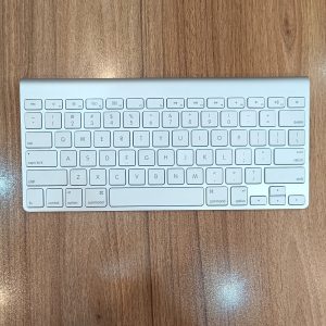 کیبورد بی سیم اپل مدل Apple Magic Keyboard 1 A1314